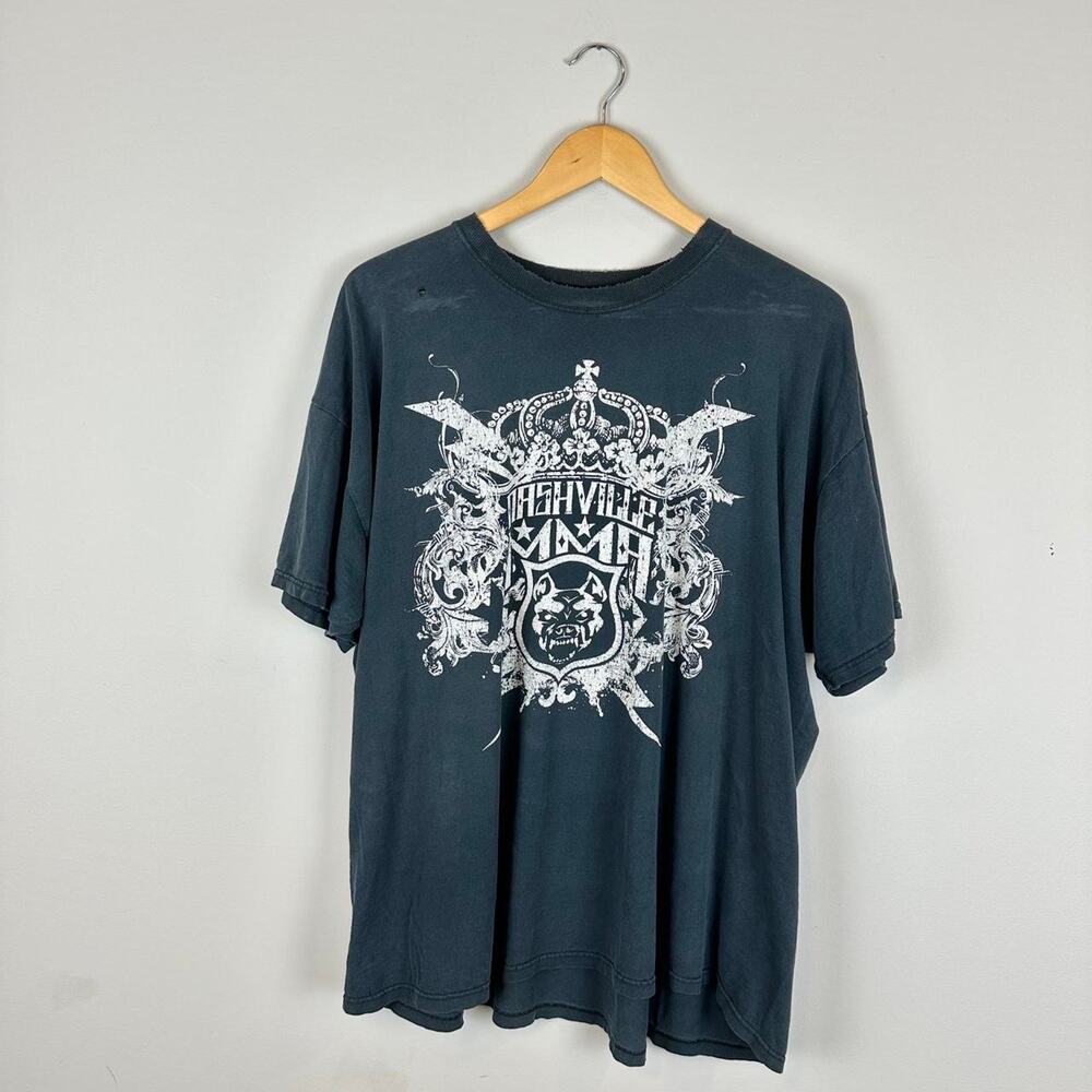 Vintage y2k MMA Elite gothic t-shirt